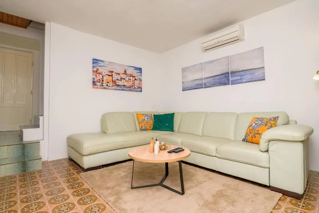 Vila House Casa Nori Ustrine 0*,