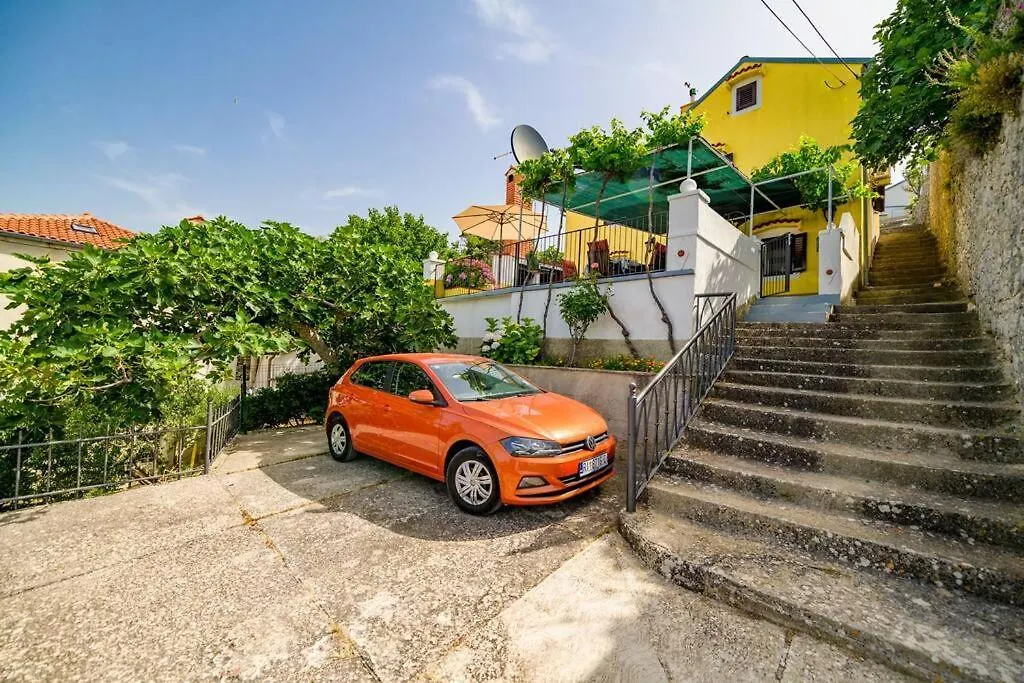 Holiday home House Casa Nori Villa Ustrine